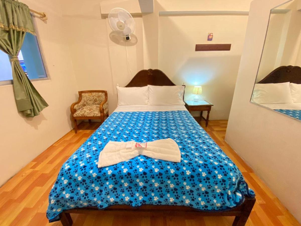 Historico Hostal Elizabeth Puerto Ayora  Buitenkant foto