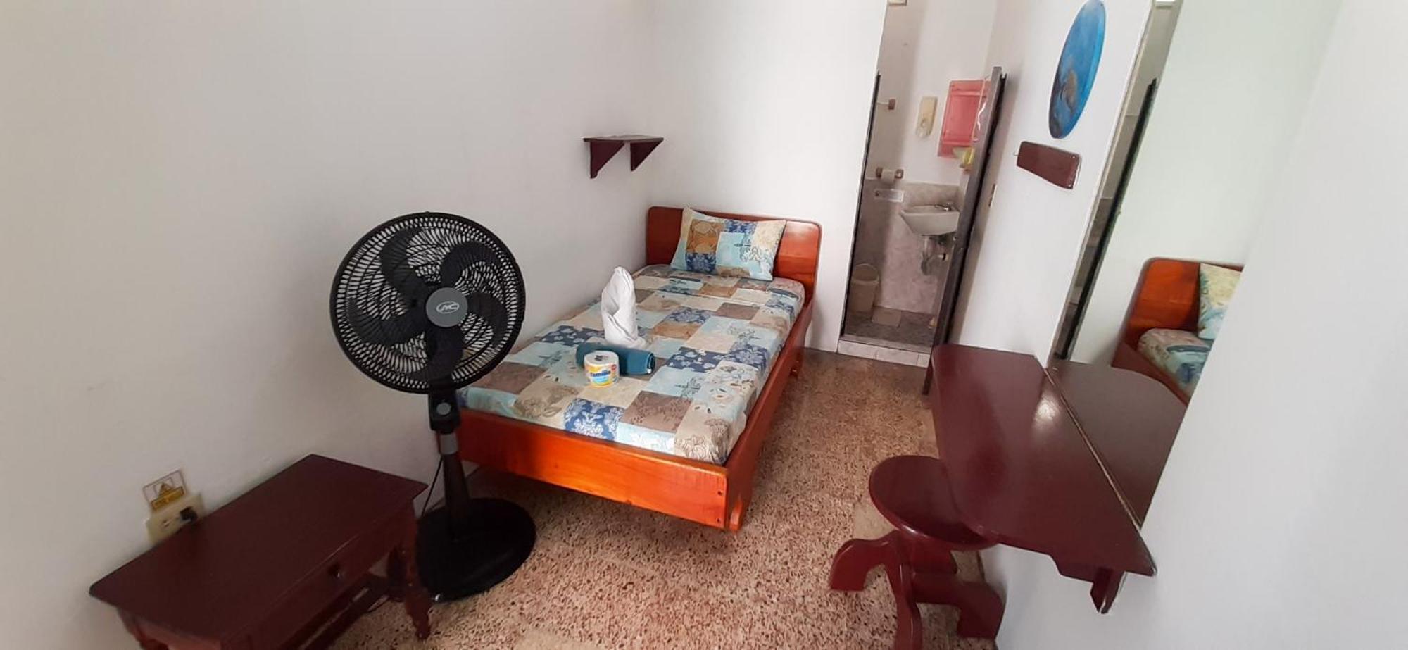 Historico Hostal Elizabeth Puerto Ayora  Buitenkant foto