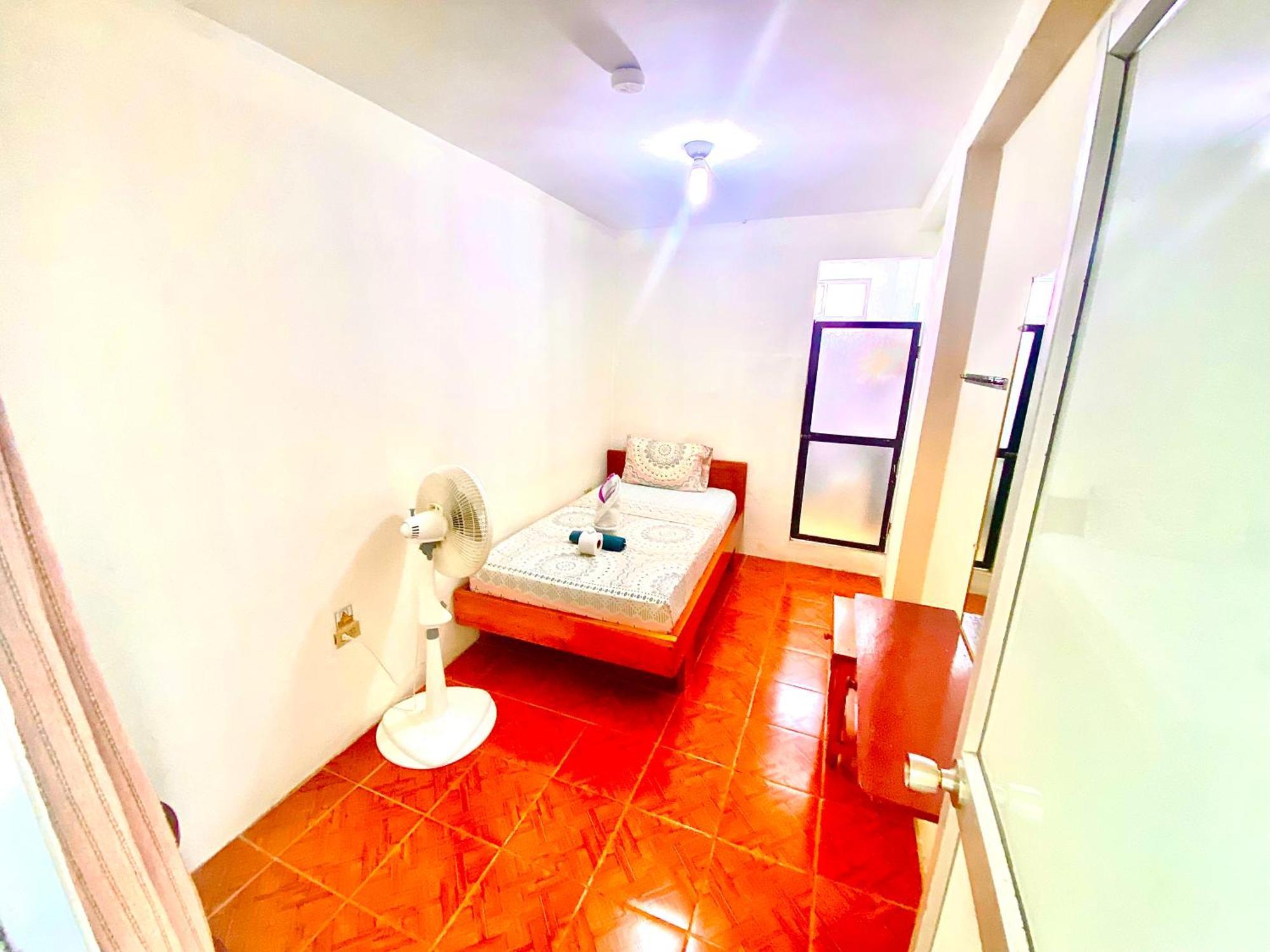 Historico Hostal Elizabeth Puerto Ayora  Buitenkant foto